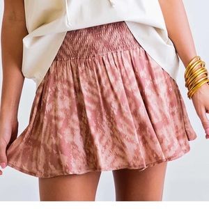 Karlie tie dye mauve neutral skort